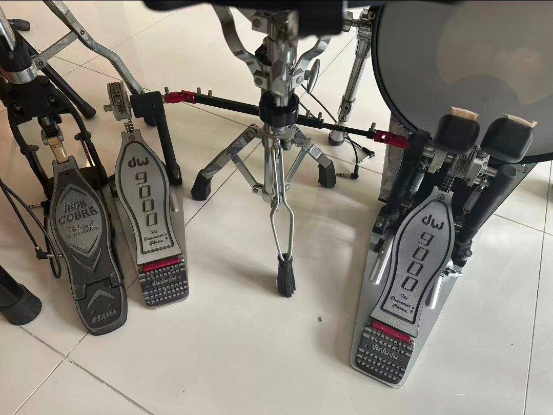 Roland TD-30KV Expanded Kit + DW 9000 Double Pedal